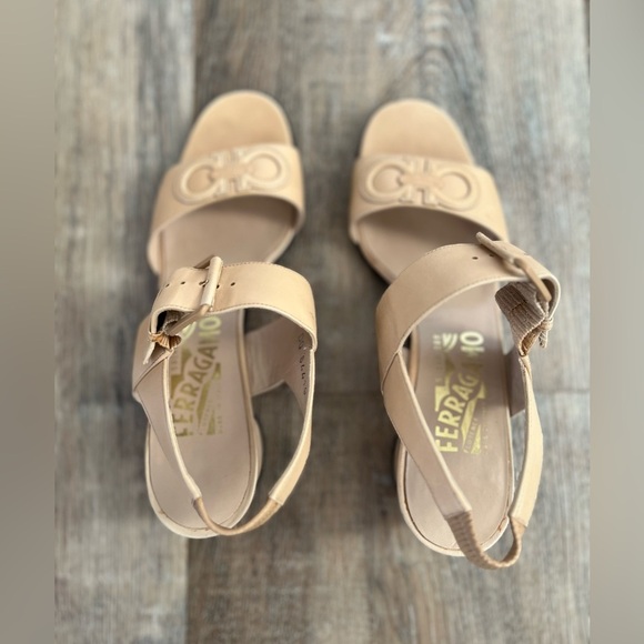 Ferragamo Tan Sandals - Picture 7 of 10